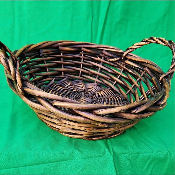 Wooden Basket High Quality Bread Easter Gift Basket Side Handles New with tags - Picture 7 of 10